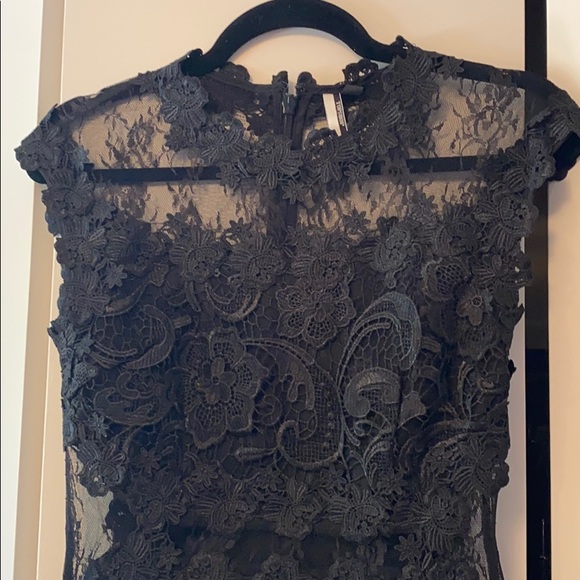 Top Shop Lace Dress - Picture 4 of 9